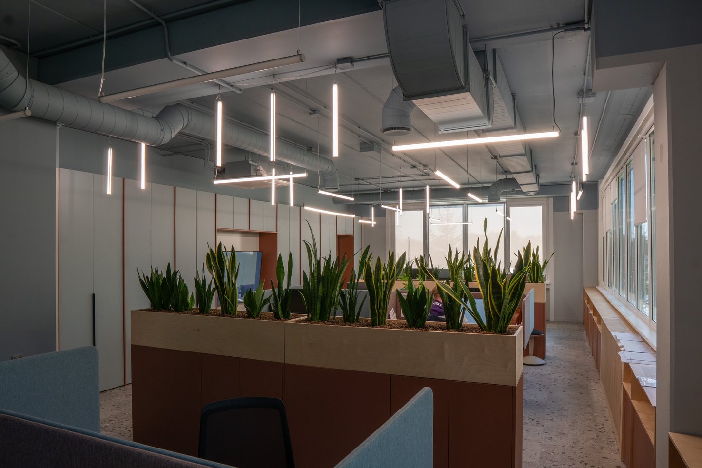 Darbo zonos su Amtico vinilinėm grindim