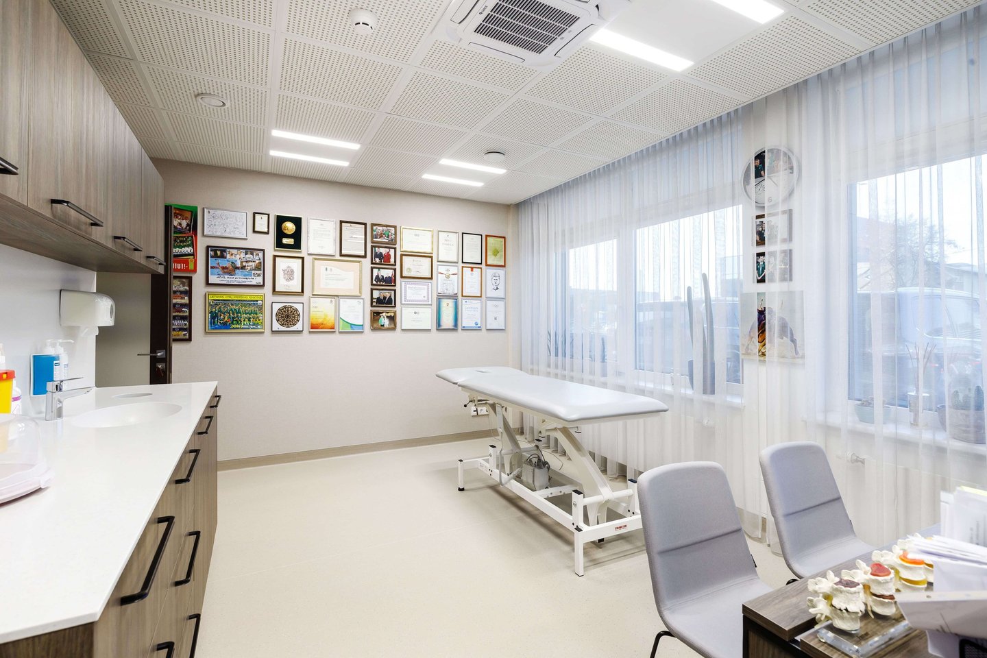 Vinilinės sienų dangos kabinetams