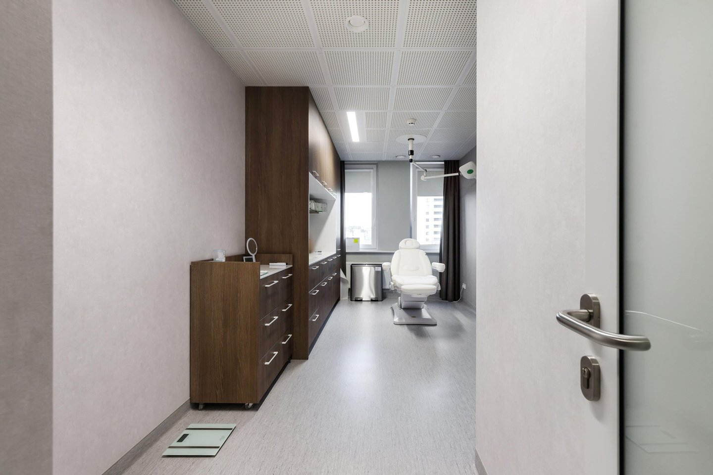 Vinilinė sienų danga su Bs1d0 degumo klase