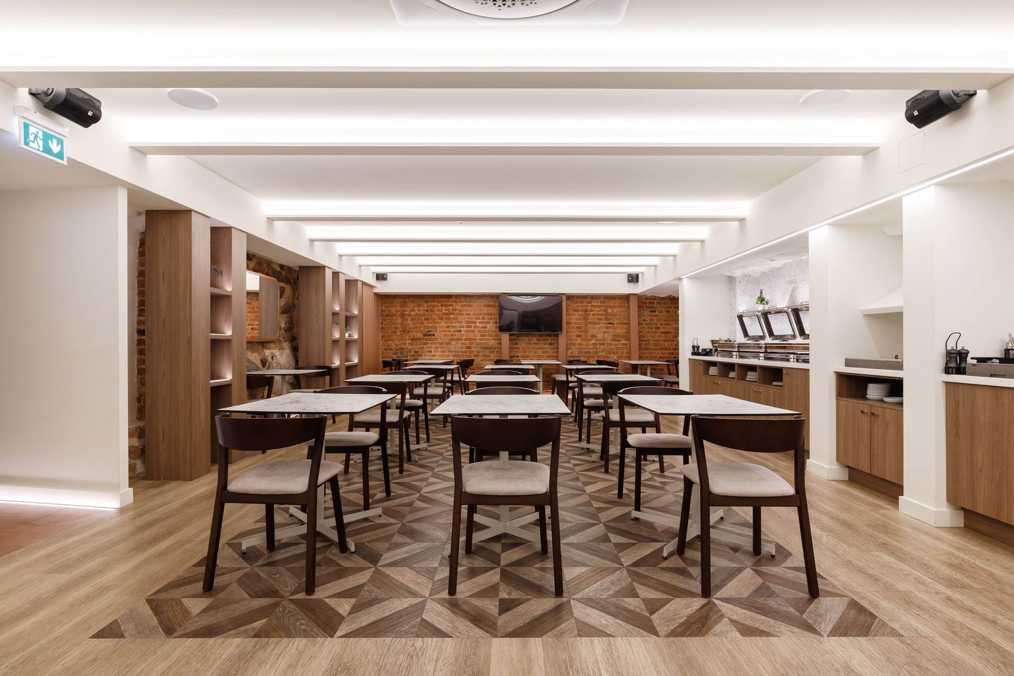 Amtico vinilinės grindys komercijai