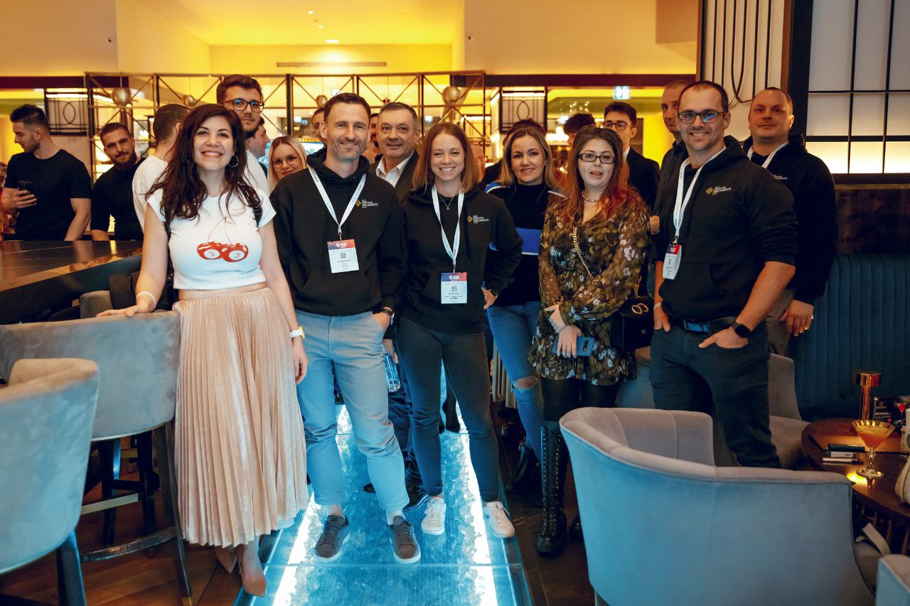 group picture of the Bucharest event