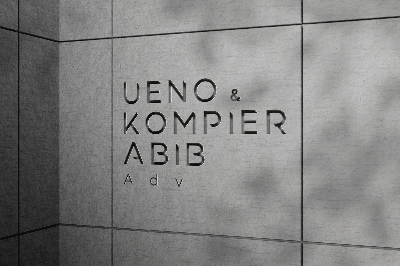 Projeto Ueno & Kompier Abib – Projeto de Identidade Visual feito pelo Estúdio Criativo Voluca