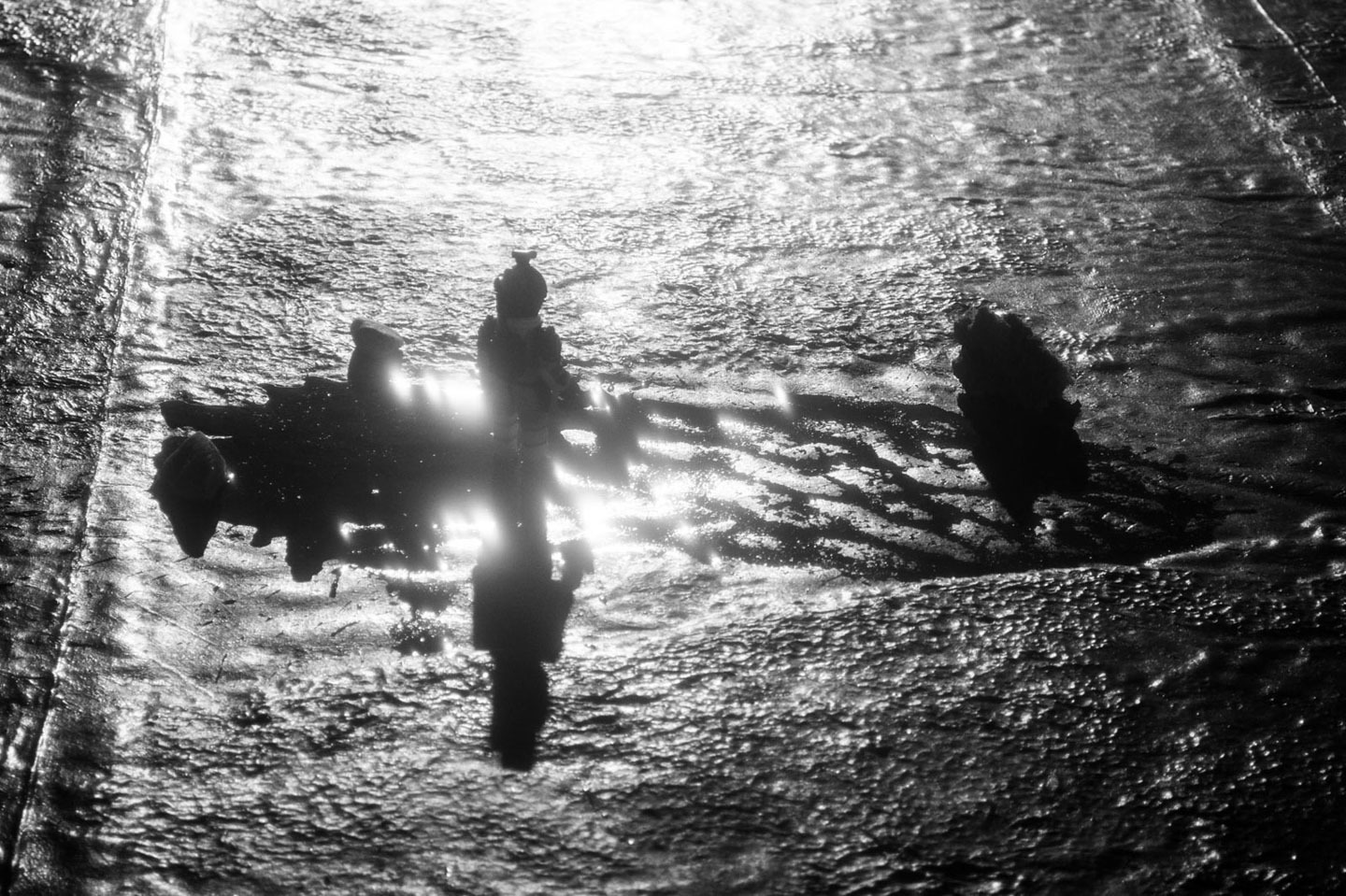 fotografia ficcional de un arribo lunar neptuniano