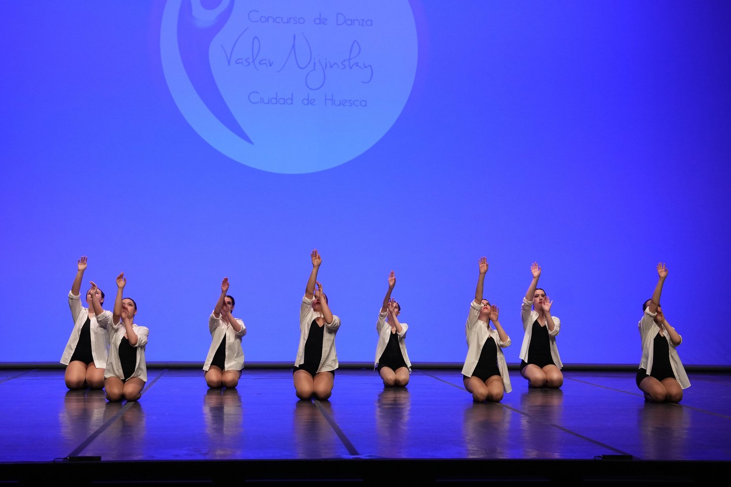 grupo de ballet neoclásico