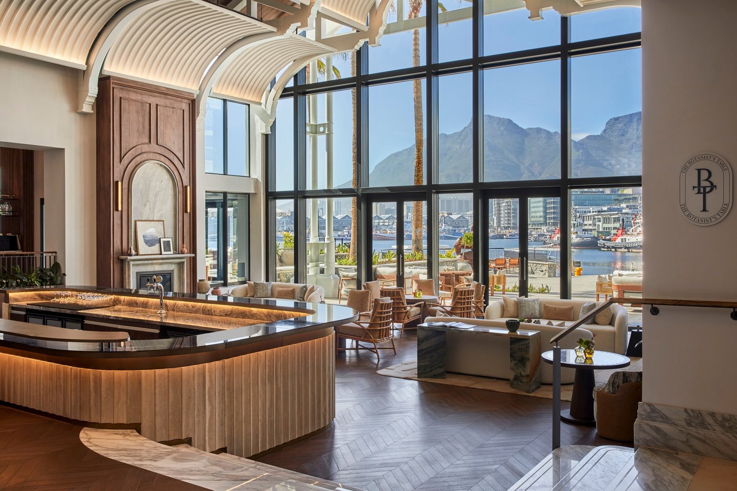 Lobby Bar at InterContinental Table Bay Cape Town
