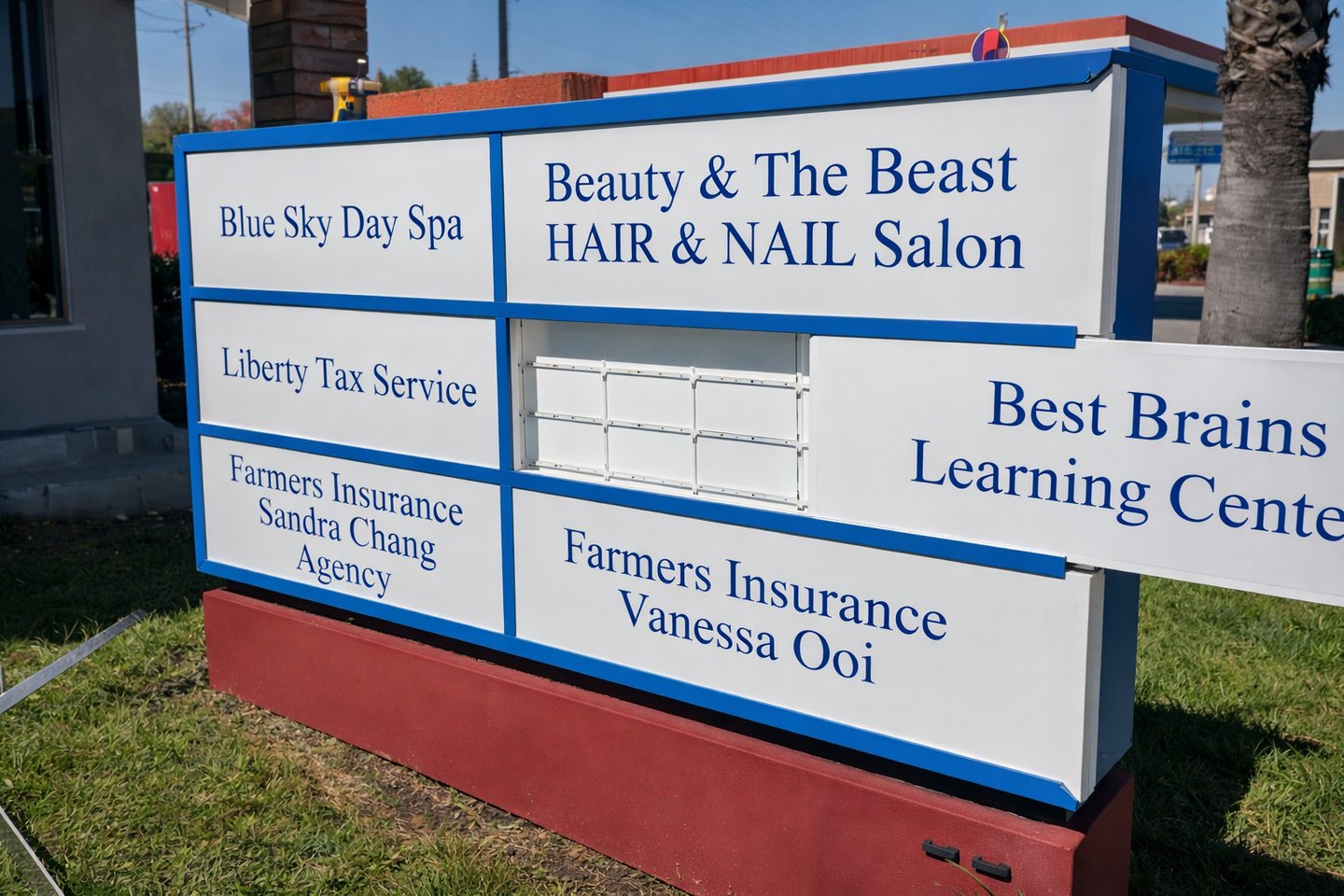 Commercial multi tenant monument sign installation for retail center