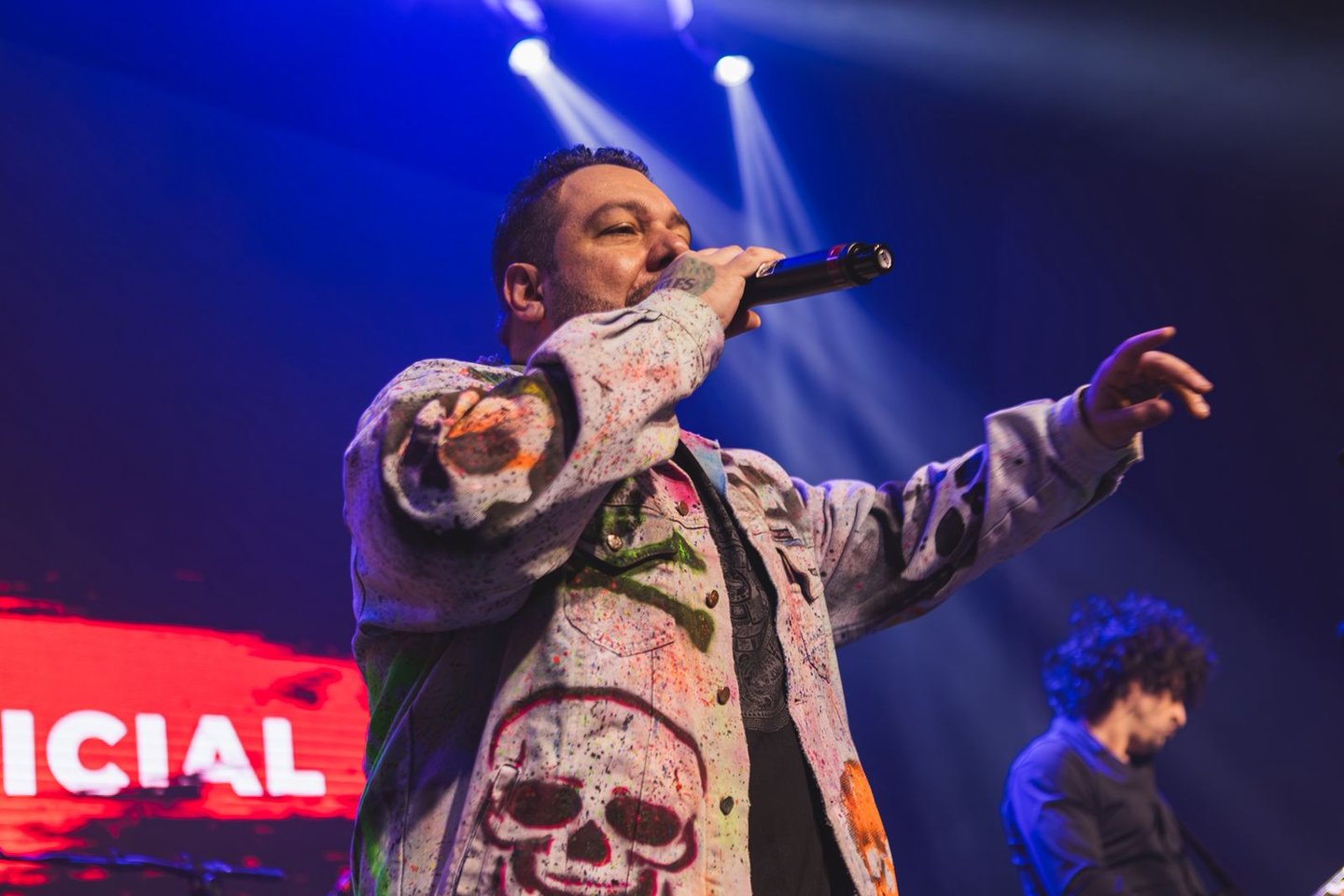 caio young trip cantando