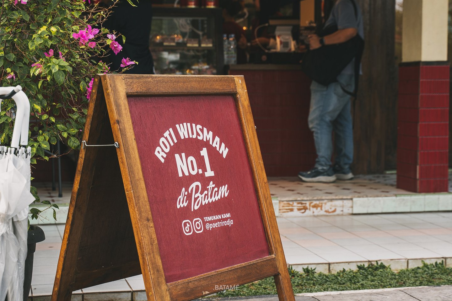 a sign of Poetri Radja Batam