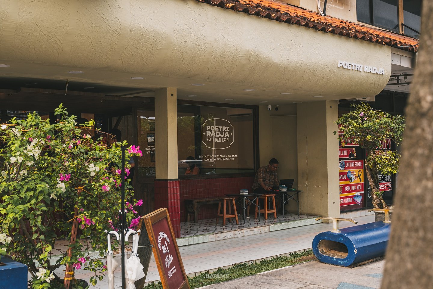 an outdoor area of Poetri Radja Batam