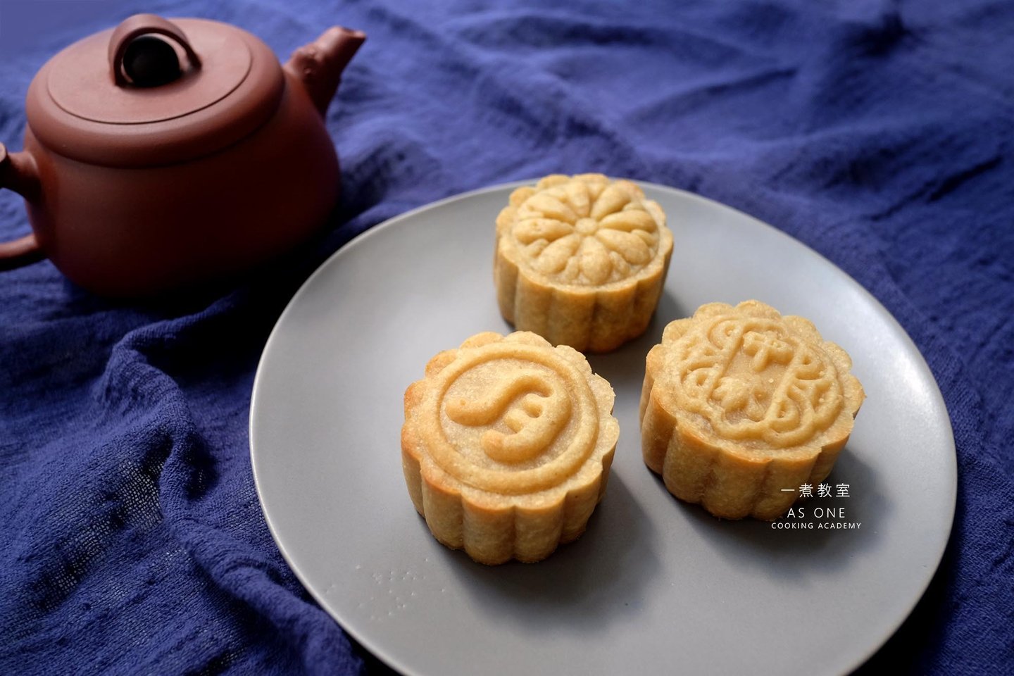 gluten free baked mooncake
