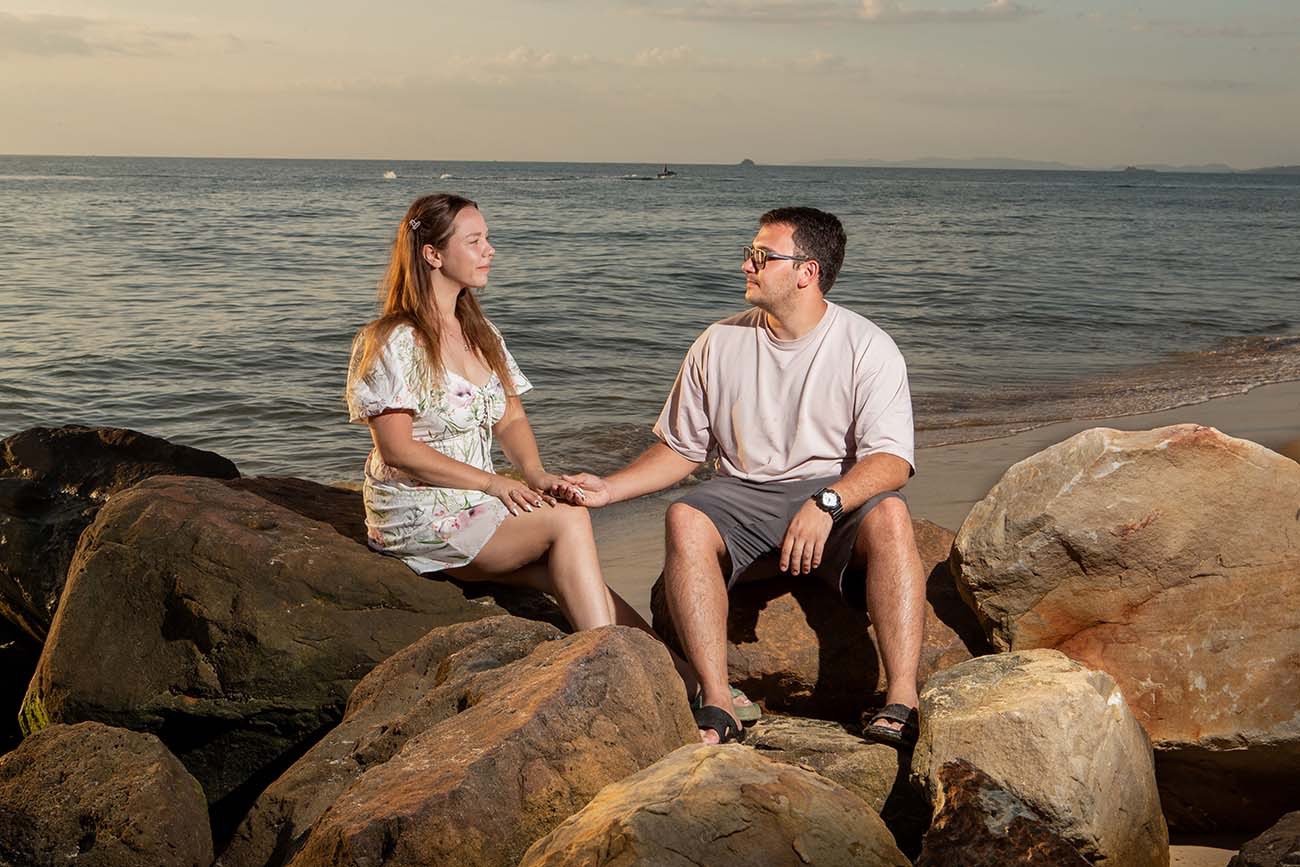 Фотосессия в золотой час на пляже Фукуока