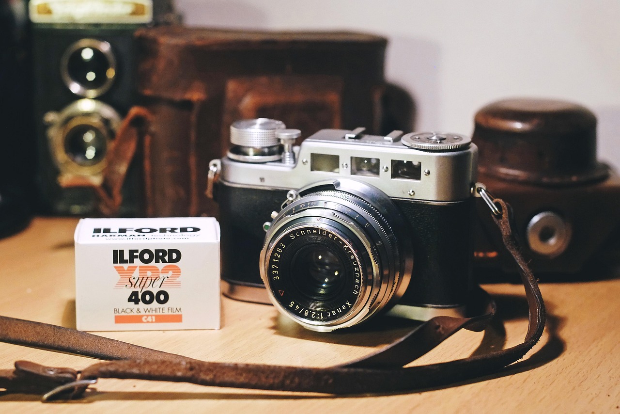 The Timeless Charm: Rediscovering the Joy of Film Photography in a Digital World