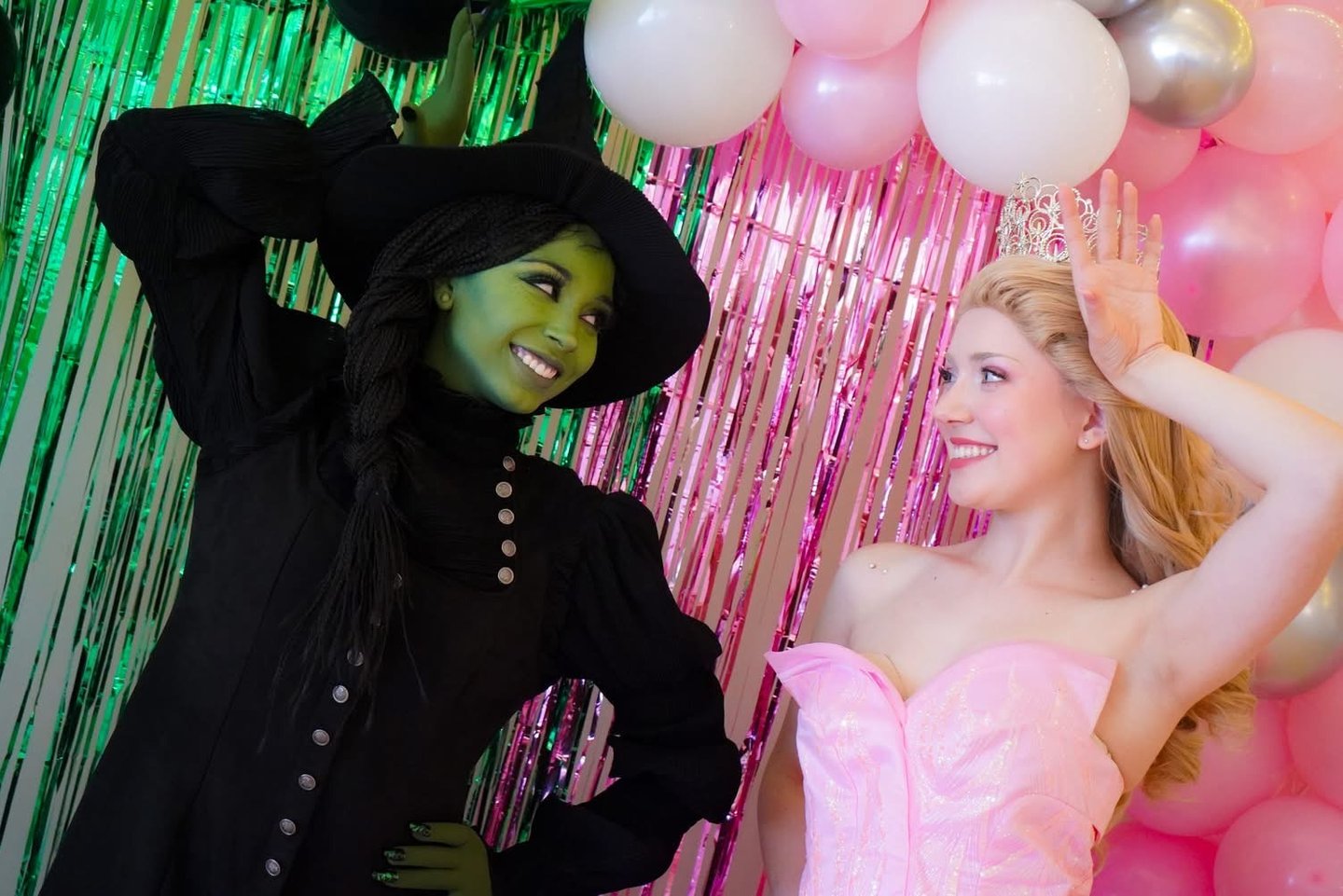 Elphaba and Glinda do their special wave