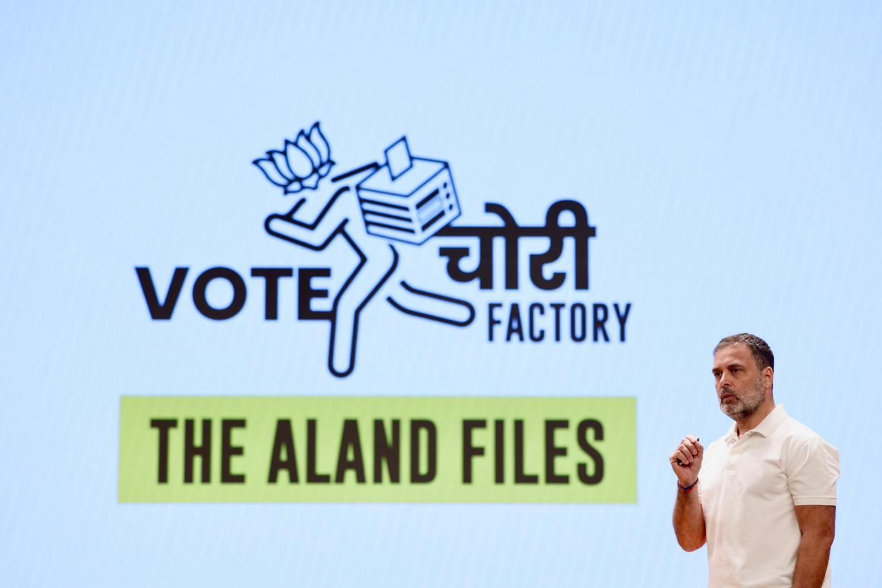 Rahul gandhi in a press conference on Vote Theft by ECI