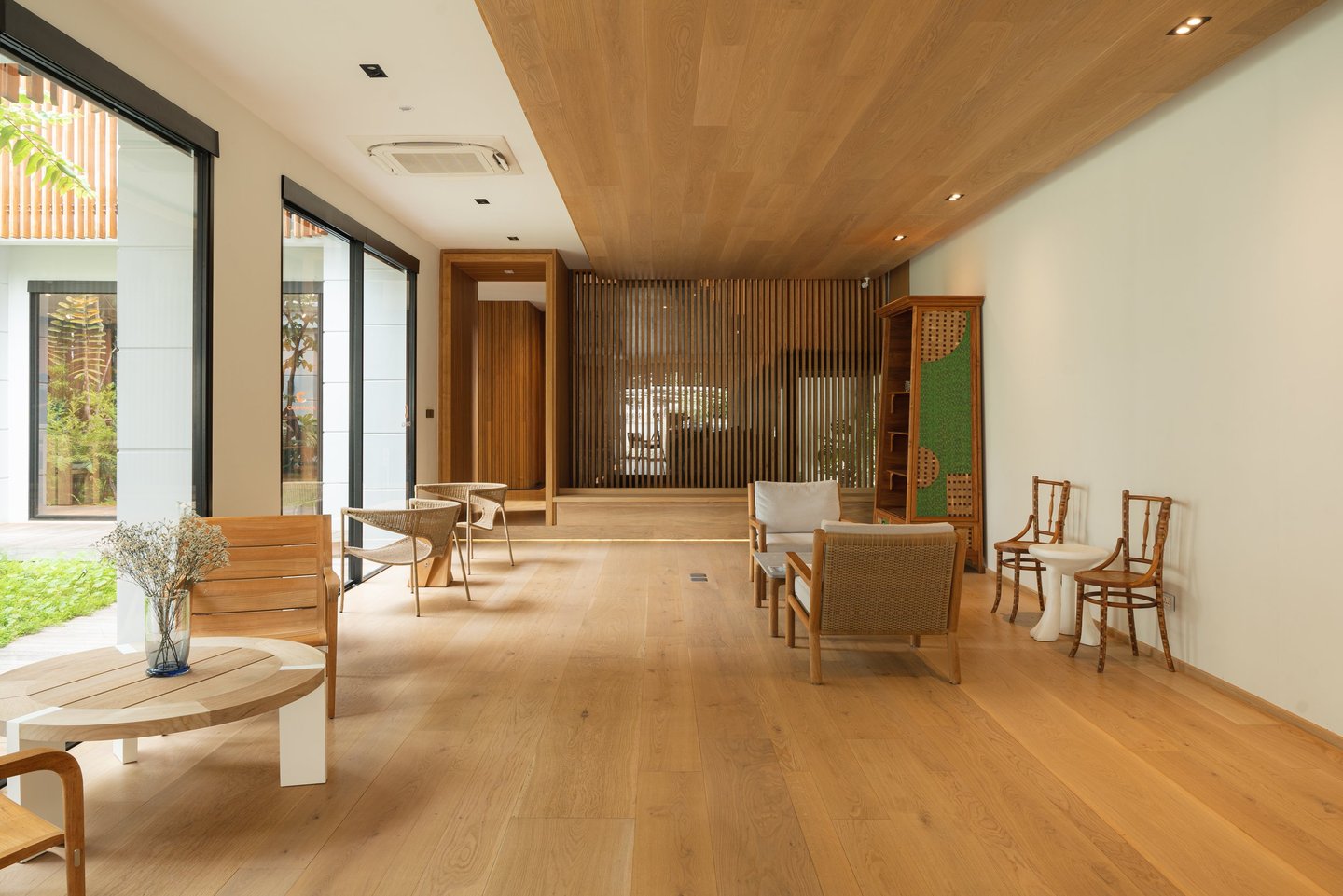 Interior Flooring Solution