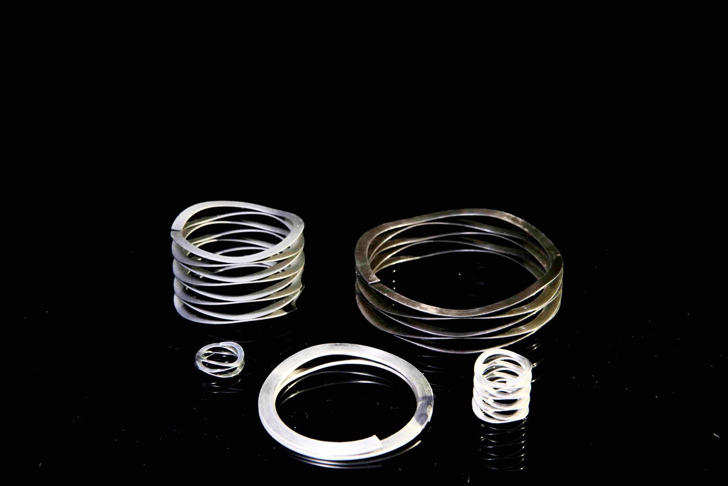 click to know more about wave spring