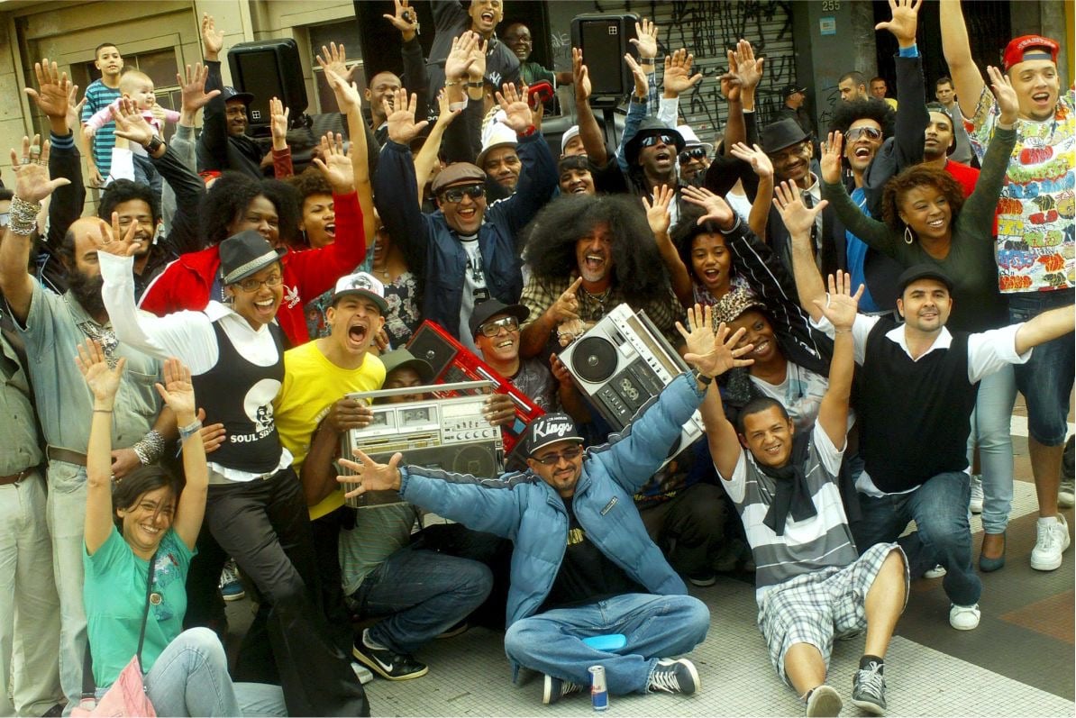 Mais de 3 mil peças, muitas delas vindas de coleções pessoais de figura lendária como Nelson Triunfo