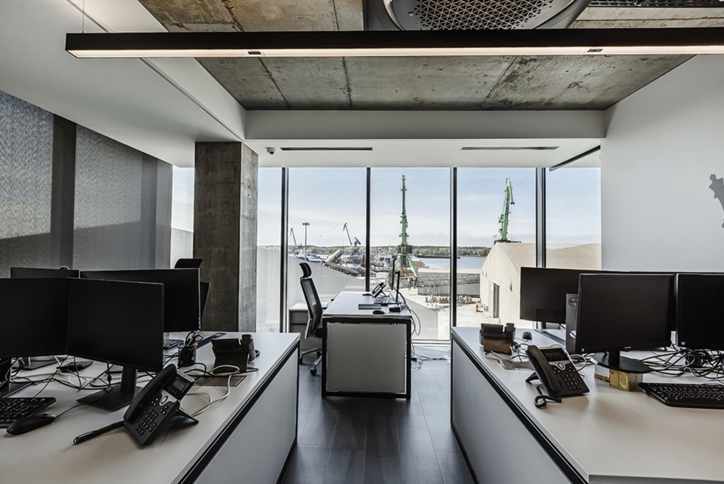 kokybiskos grindys biurui