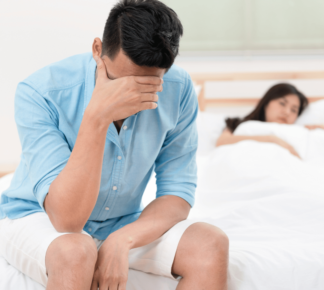 Homem Desanimado pela sua impotência sexual masculina