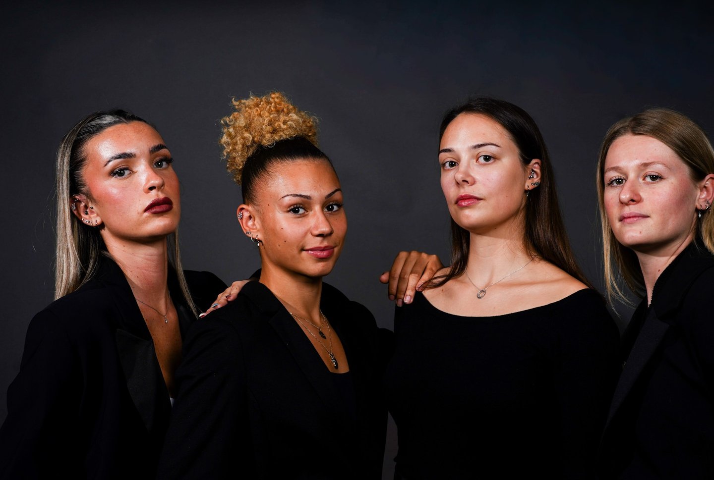 Helia piercing-Home page