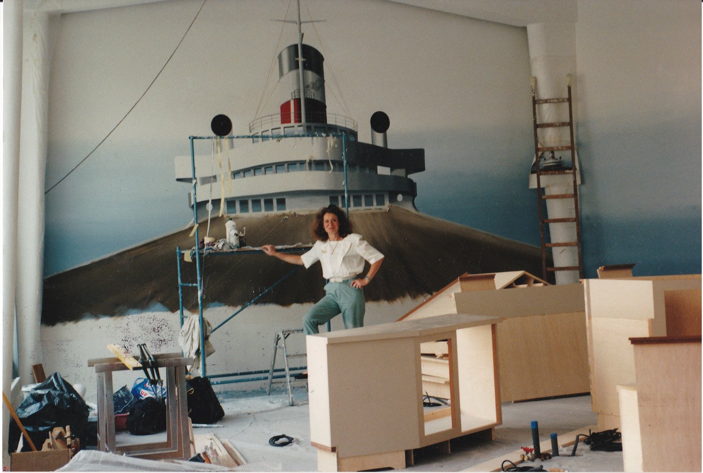 Fresque intérieure représentant un paquebot réalisée par France CRUSE pour la société Thomson.