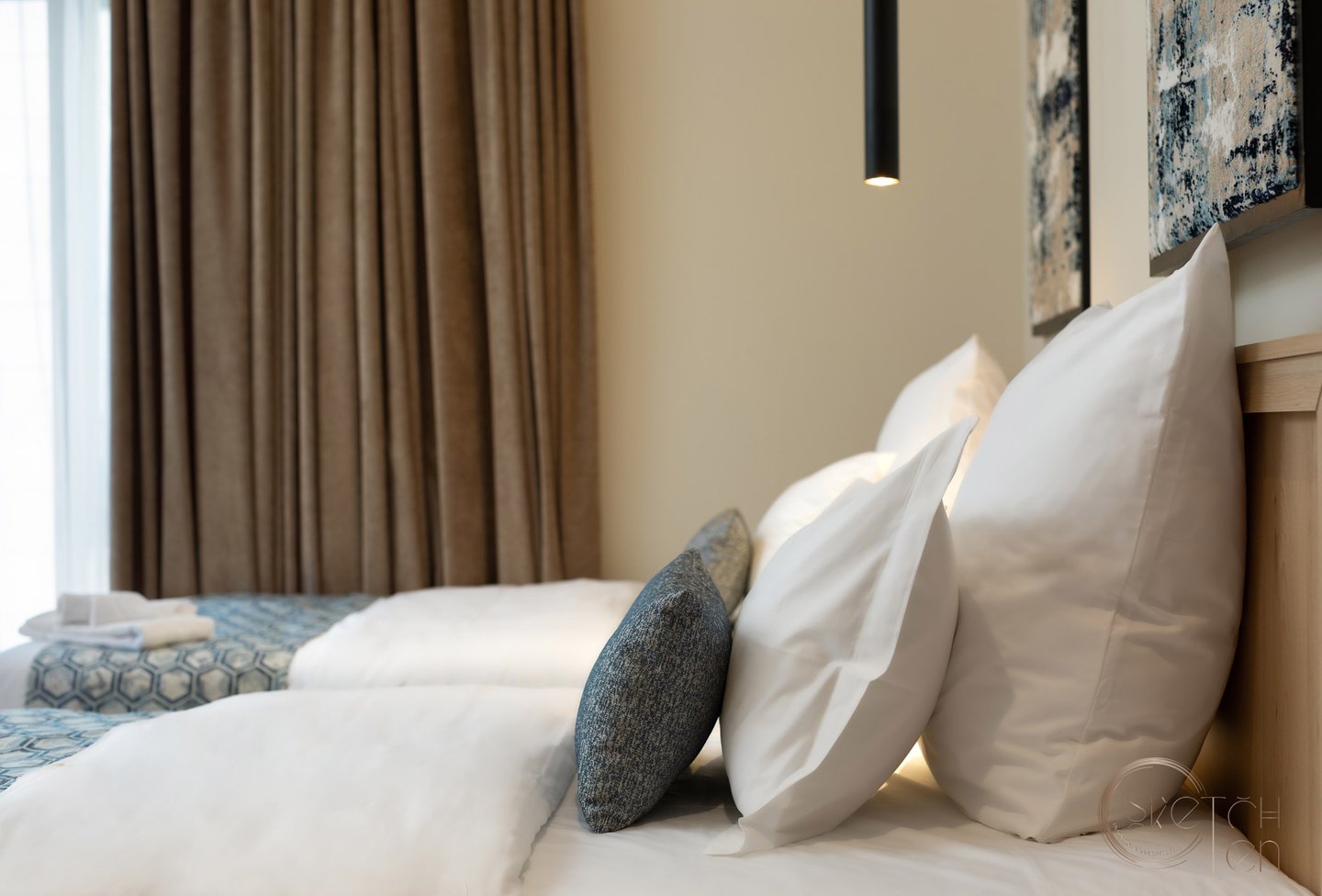 modern furnishings and elegant lighting