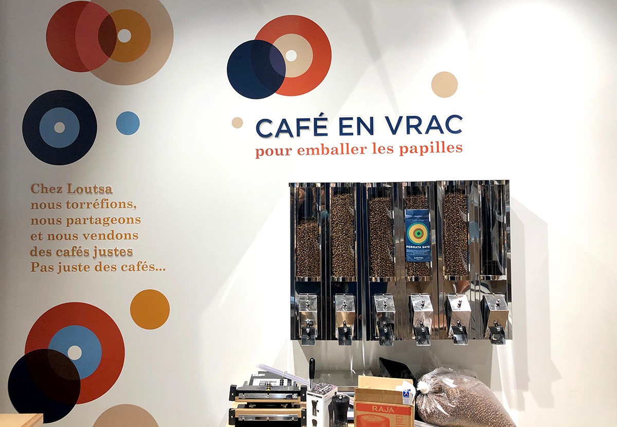 Signalétique adhésif et lettres relief