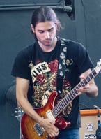 Kélian - guitare Tiroir Rouge