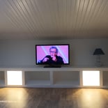 creation-mur-tv-lit-sur-mesure-avec-eclairage-les-sables-d-olonne