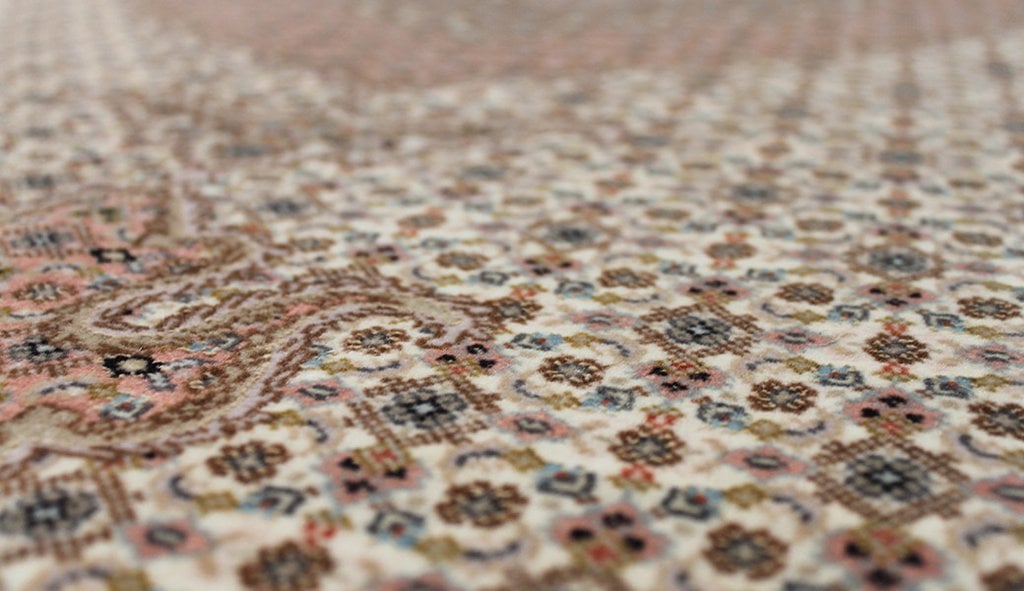 SILK & FINE RUGS Artisan Carpets