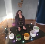 Yogi Perogi studio, Rachel gray with sound bath