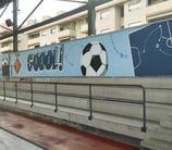 graffiti mural temática futbol gradas instalación deportiva