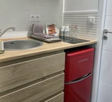 La kitchenette des Gardannes possède tout le nécessaire pour faire la cuisine.