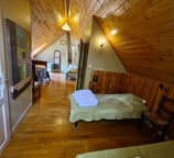 Chambre famille - vue profondeur – Maison La Flambée – Hautes-Pyrénées