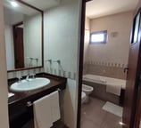 Baño y antebaño H.Doble
