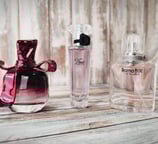 ensemble de trois eaux de parfums pour femmes beauté urbaine