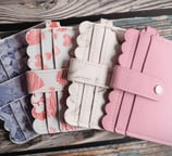 Porte clés porte cartes pratique tendance, plusieurs colories au choix.