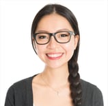 headshot-photo-retouching-clear-background-blurred