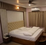 hotel room booking