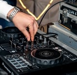 dj