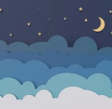 image de nuages la nuit avec des étoiles et la Lune
