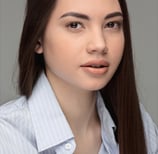 headshot-photo-retouching-facial-features-enhancement