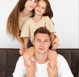 family-photo-retouching-stray-hair-removal