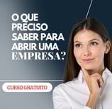 mulher com dedo no rosto