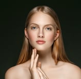 model-photo-stray-hair-removal