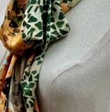 Marino's - écharpe - soie - accessoire de mode - art - france - écoresponsable - GOTS Bio - artiste