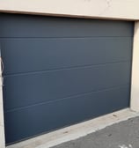 Pose d'une porte de garage sectionnelle - Millau