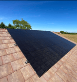 Installation de panneaux photovoltaïques réalisée par la société ALSUN ENERGY