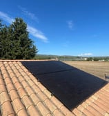 Installation de panneaux photovoltaïques réalisée par la société ALSUN ENERGY