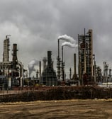 Planta química riesgos de incendio quimicos reactivos manipulacion cargas trabajos en alturas